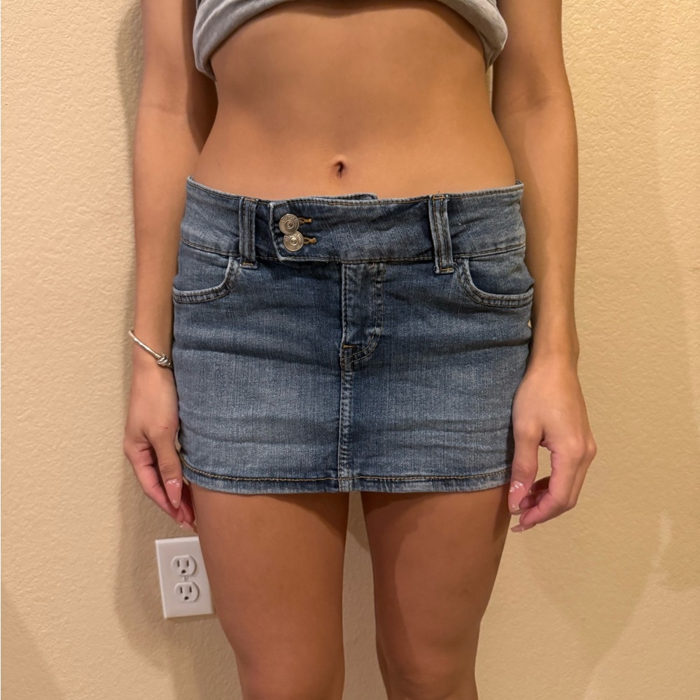 h&m mini jean skirt